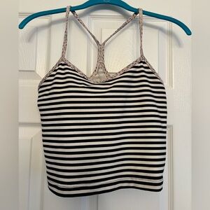 Lululemon crop top